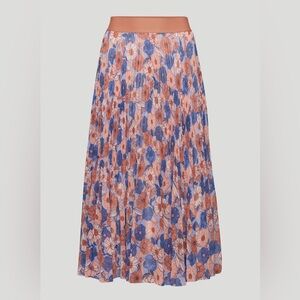 GUC Aritzia Twirl midi skirt